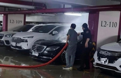 Mercedes-Benz Việt Nam bị kiện vì trách nhiệm trong vụ việc cháy S 450 trong hầm chung cư