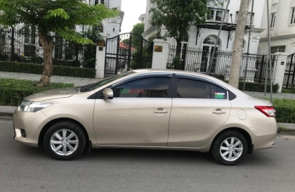 Các bác tư vấn giúp xe Vios tự nhiên ngắt quạt gió và mất kính điện là sao?