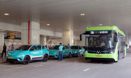 Xe Xanh: VinBus vận hành tuyến buýt điện độc quyền kết nối ba nhà ga của sân bay Tân Sơn Nhất