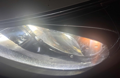 Làm sao xử lý được đèn led của Kia Soluto bị mờ?