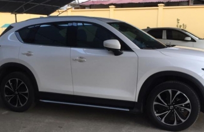 Mazda CX-5 tắt đèn nóc xe thế nào?
