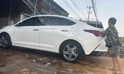 Xin tư vấn lỗi chìa khóa của Hyundai Accent giúp em với