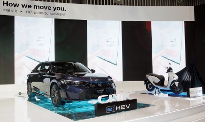 Honda Việt Nam tặng bảo hiểm cho khách hàng mua xe mới, tăng bảo hành cho động cơ và hộp số cho khách hàng cũ