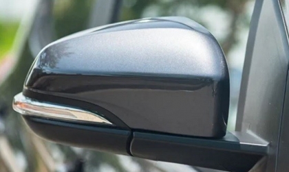 Fadil xử lý gương bị kẹt khi cụp mở thì khắc phục thế nào các bác ơi?