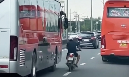 Clip TNGT: Người bình thường không thể lý giải nổi tình huống này...