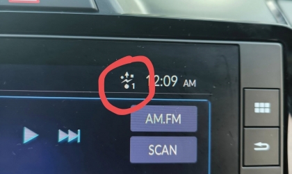 Honda City hiện biểu tượng này trên màn hình là sao nhỉ?