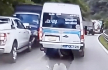 Clip TNGT: Vừa lòng mình chưa anh Nửa Tải?
