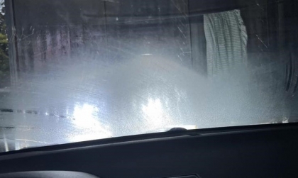 Xin cách xử lý xe Honda City bị mờ kính lái