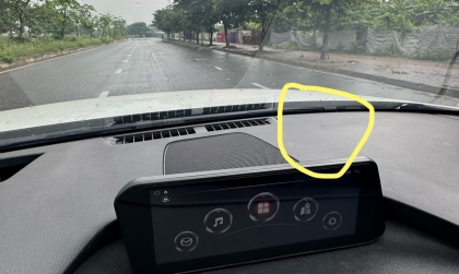 Mazda3 bị kêu ở táp-lô là do đâu?