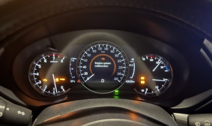 Mazda CX-5 đang chạy bị hiện cả đống cảnh báo là thế nào các cụ?