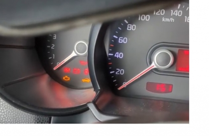 Kia Morning tự nhiên không đề máy được là sao?