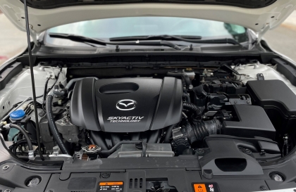 Sao xe Mazda3 lắp giám sát đỗ xe lại tốn điện thế nhỉ?