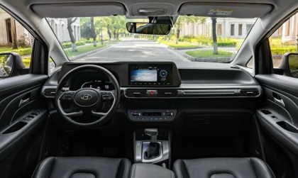 Xin tư vấn xe Hyundai Stargazer bị lỗi khi để ngoài nắng lâu