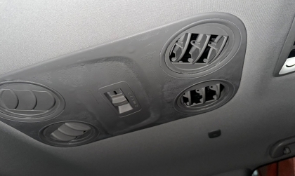 Honda CR-V bị nhiễu nước ở khe gió là sao các bác nhỉ?