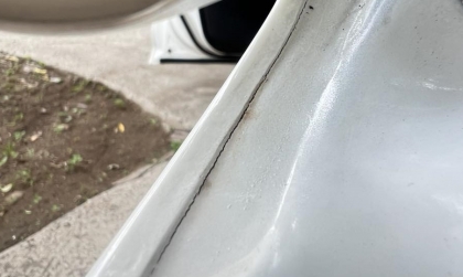 Các bác cho ý kiến về phần sơn bị nứt tách trên Honda City