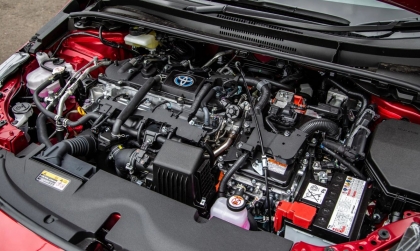 Toyota Corolla tại Nhật Bản khai tử phiên bản chạy xăng