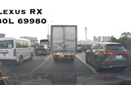 Clip: Vượt xe trên làn khẩn cấp ở đường vành đai 3 trên cao ở Hà Nội (P.4)