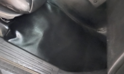 Làm sao khắc phục lỗi sàn xe Triton bị ngấm nước?