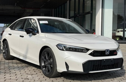 Vì sao Honda Civic bị lỗi bơm nước gạt kính không lên?