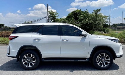 Sao xe Fortuner có tiếng kêu khi lock cửa thế anh em?