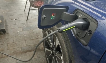 VinFast Vf5 bị lỗi sạc thế này thì sửa thế nào?