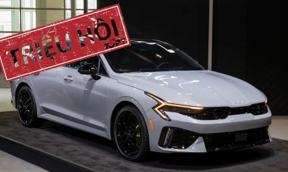 Triệu hồi KIA K5 tại Mỹ do lỗi đèn đỗ xe