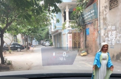 Sao xe CX5 tự nhiên mất tín hiệu báo tốc độ trên HUD?