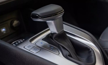 Vì sao xe Hyundai Stargazer kêu to khi về P?