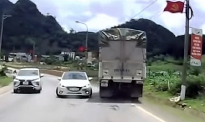 Clip: Rồi anh Mazda3, anh nói đi, anh học lái xe ở đâu?