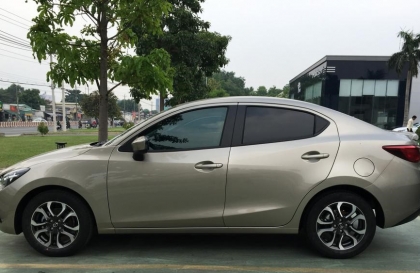 Xin tư vấn xe Mazda 2 bị chảy dầu