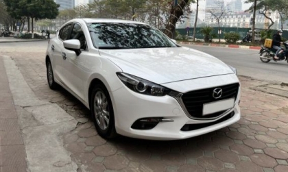 Mazda 3 cứ đi 40 hoặc 50 km/h thì bị giật là sao ạ?
