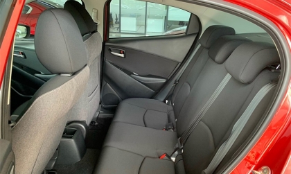 Hàng ghế sau của Mazda2 kêu khi người lên xuống là lỗi gì?