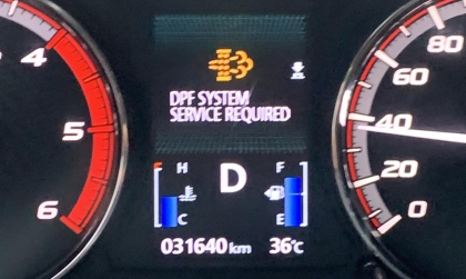 Cảnh báo hiện trên đồng hồ Triton thế này là bị gì?