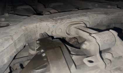 Kia Morning bị rò rỉ dầu thế này là do đâu?