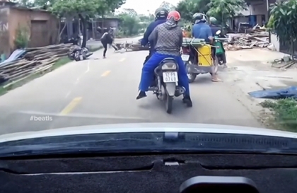 Clip TNGT: Báo thủ phóng nhanh, chơi