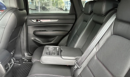 Mazda2 tự nhiên có tiếng mở khóa cửa là sao nhỉ?