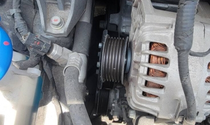 Hyundai Elantra của em có phải bay puly rồi không?