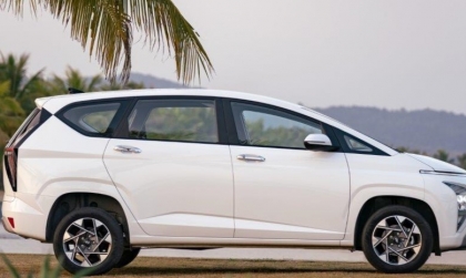 Hyundai Stagazer không kín kính bị lọt nước thì nên làm gì?