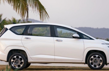 Hyundai Stagazer không kín kính bị lọt nước thì nên làm gì?