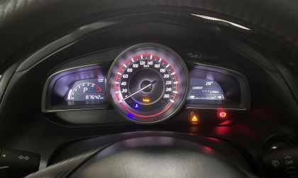 Mazda3 báo lỗi thế này là vấn đề gì?