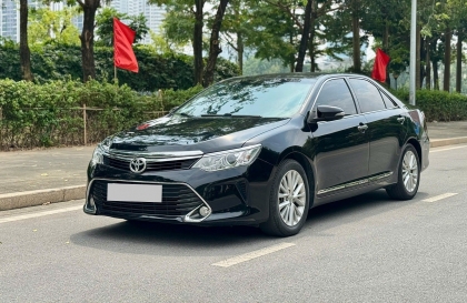 Xe Camry bị kêu to khi đi đường bê tông do vấn đề gì thế?