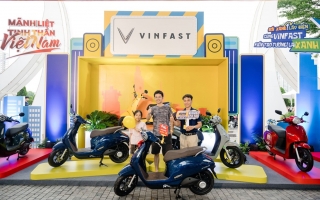 Thế giới 2 bánh: Nhiều người dân Thủ đô sẵn sàng “đổi xăng lấy điện” cùng VinFast