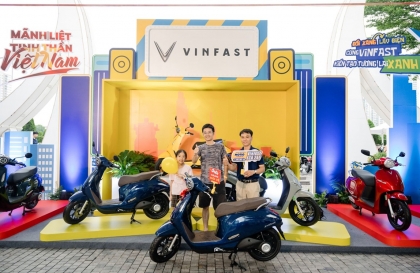 Thế giới 2 bánh: Nhiều người dân Thủ đô sẵn sàng “đổi xăng lấy điện” cùng VinFast