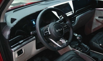 Xe Kia Carens của mọi người có bị rung vô lăng khi đi nhanh không?