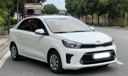 Vì sao xe Kia Soluto không vào được số nữa ạ?