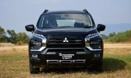 Các bác tư vấn giúp vấn đề phanh tay của Xpander Cross