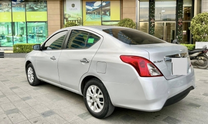 Xe Nissan Sunny mới thay bugi mà tốn xăng hơn là lỗi gì thế ạ?