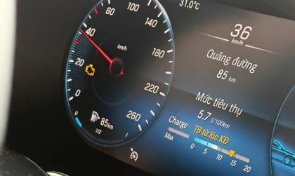 Mercedes GLC bị lỗi trên màn hình này là gì?