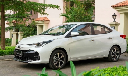 Xe Vios đi ít nhưng đã nóng nắp capo thì có sao không?