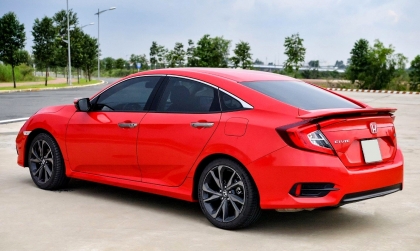 Xin hướng giải quyết lỗi hạ kính của Honda Civic